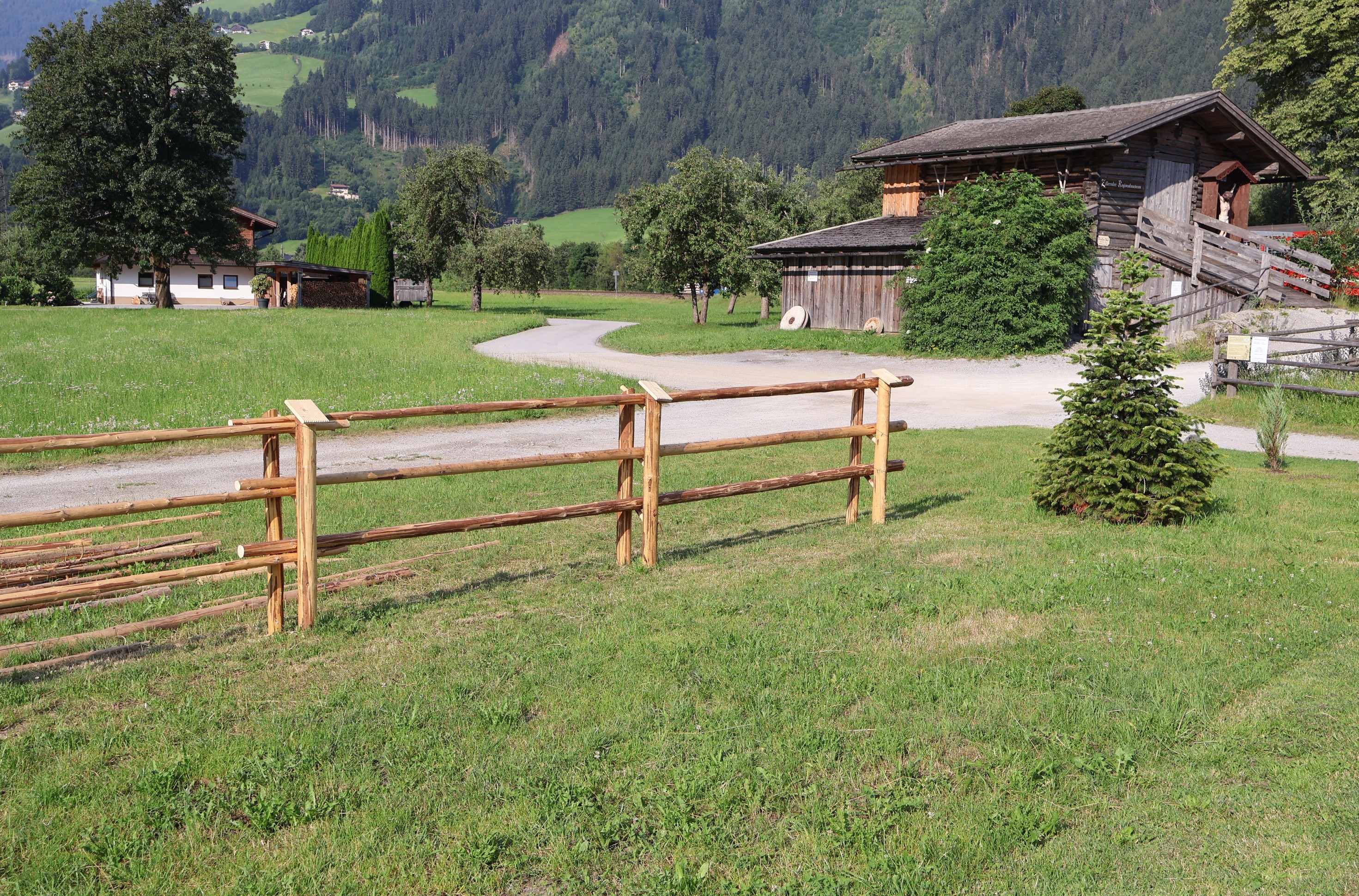 Neuer Zaun im Museum